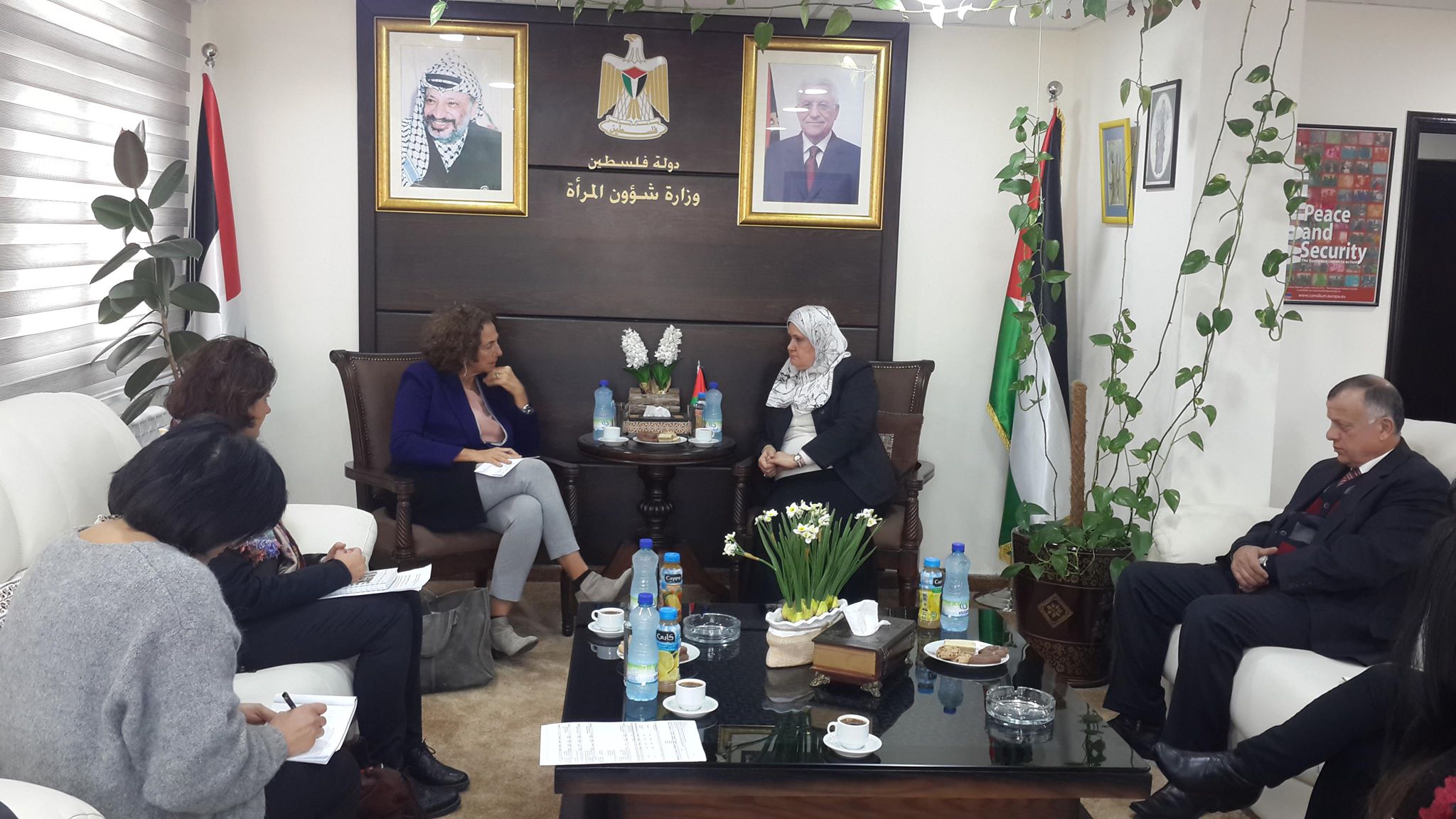الأغا تبحث آليات التعاون المشترك مع التعاون الايطالي
